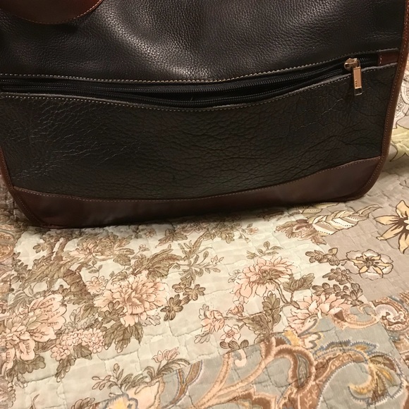 Roots Canada Leather Bag - Picture 6 of 8